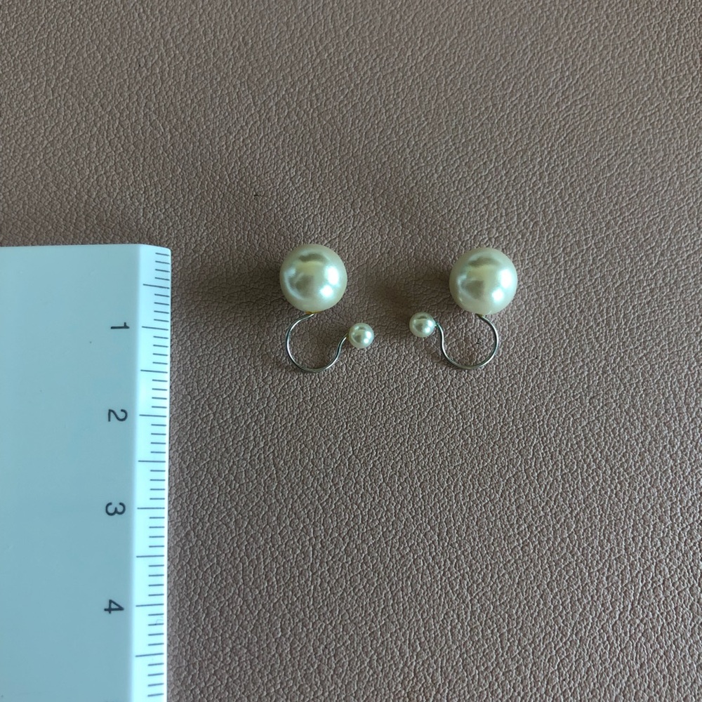 Pearl Earrings Earrings